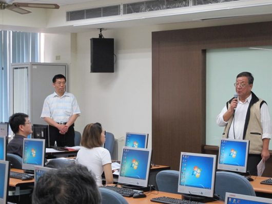 圖2、開場致詞 張菊犁 分所長 (畜產試驗所新竹分所)