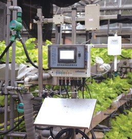 圖 2. 無線通訊感測系統主機及感測器配置。