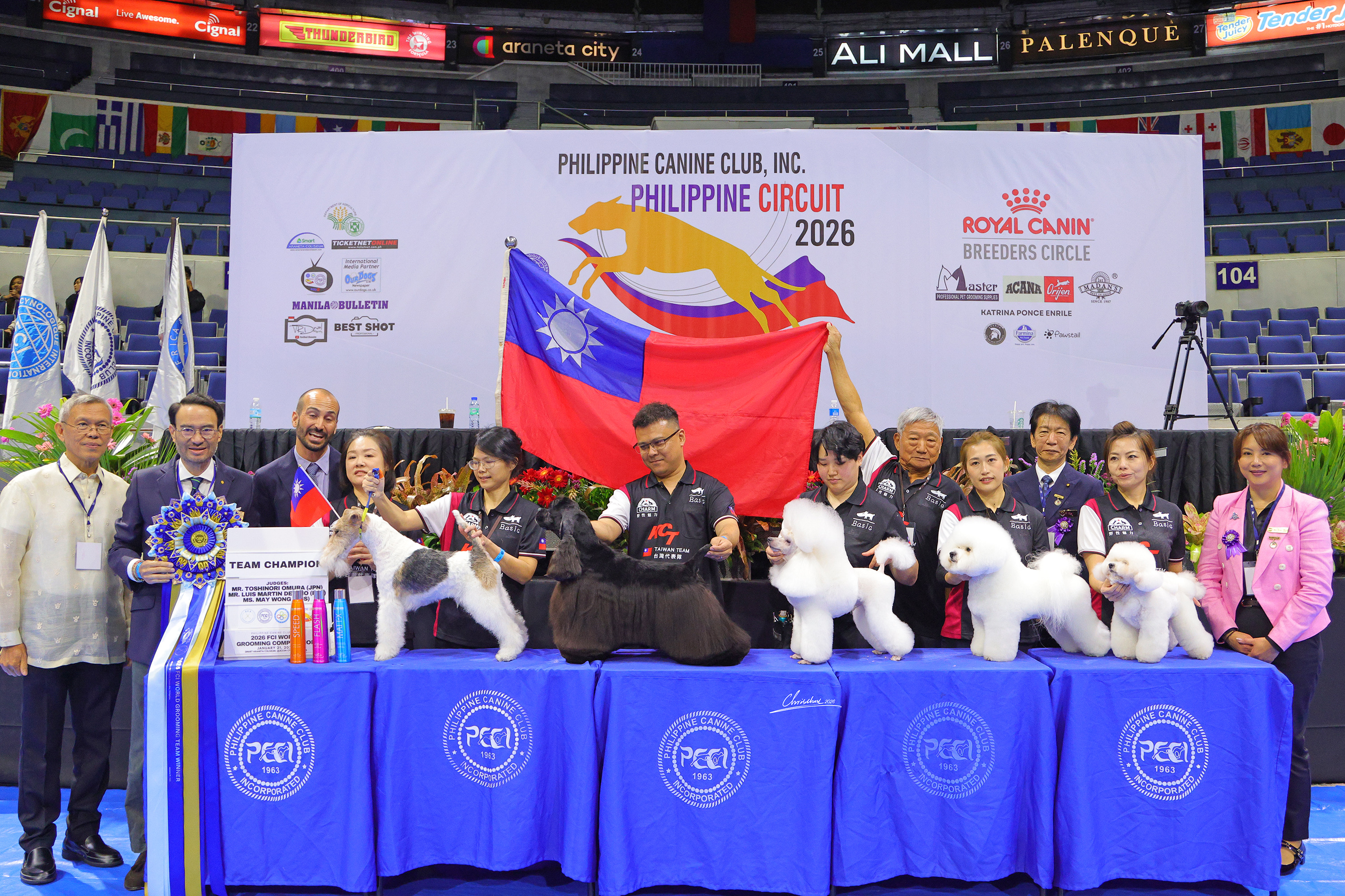 圖2_寵物美容臺灣代表隊再奪世界冠軍佳績(Photo Credit Chris Chou)