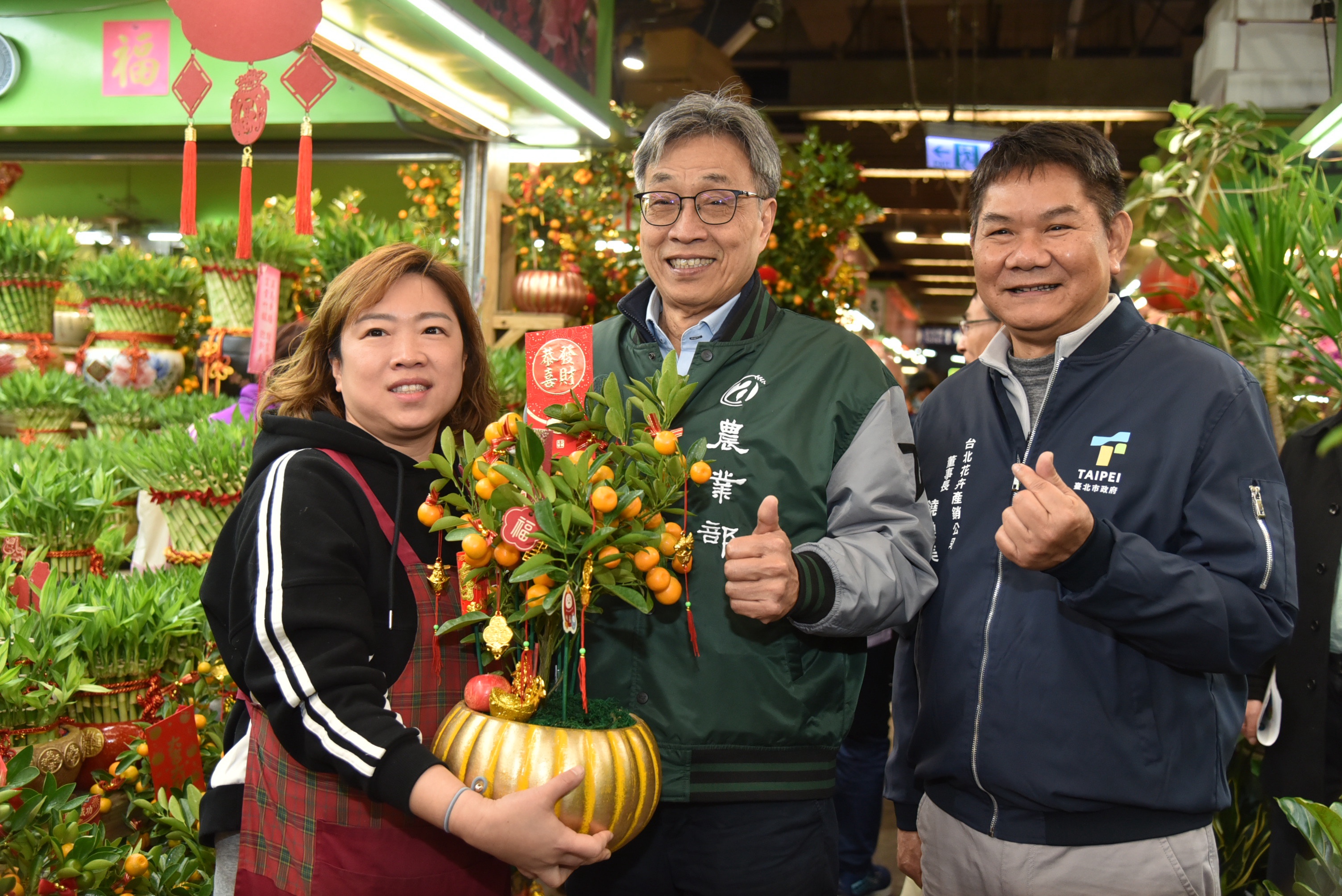 農業部陳駿季部長關心年節花卉供應_1