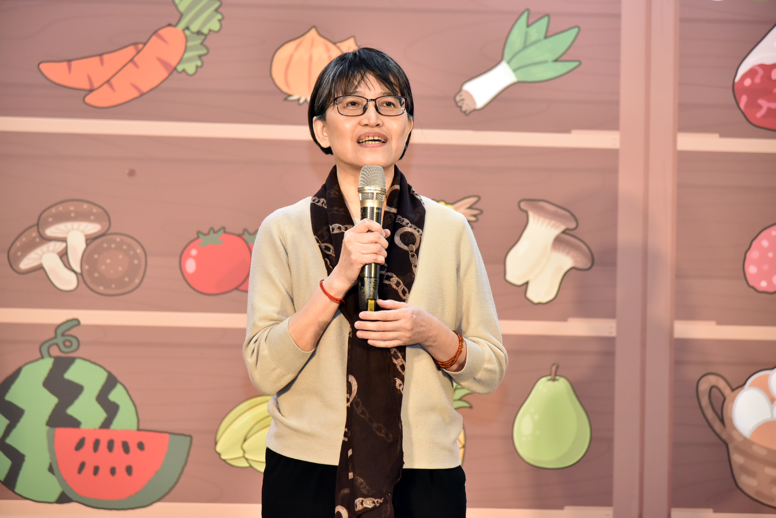 圖3_里仁事業股份有限公司陳美慈行銷經理致詞