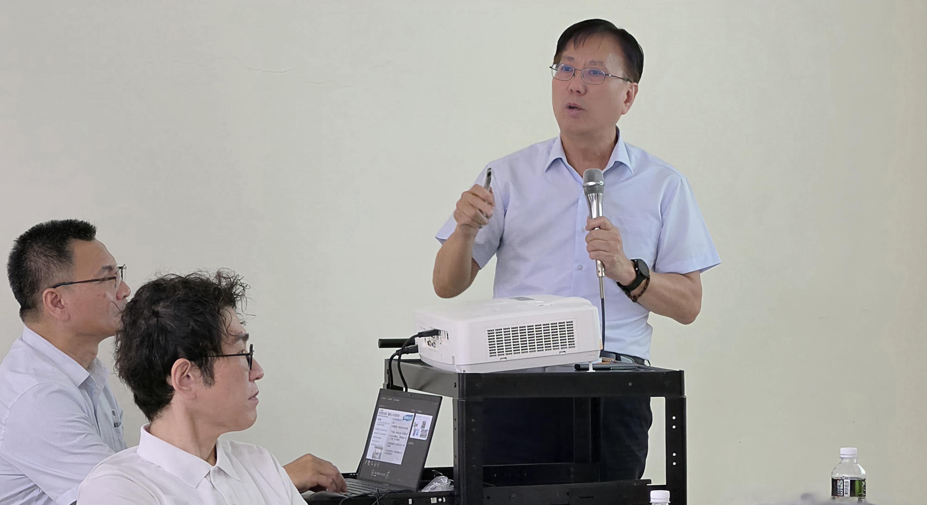 圖2_漁業署王茂城署長簡報