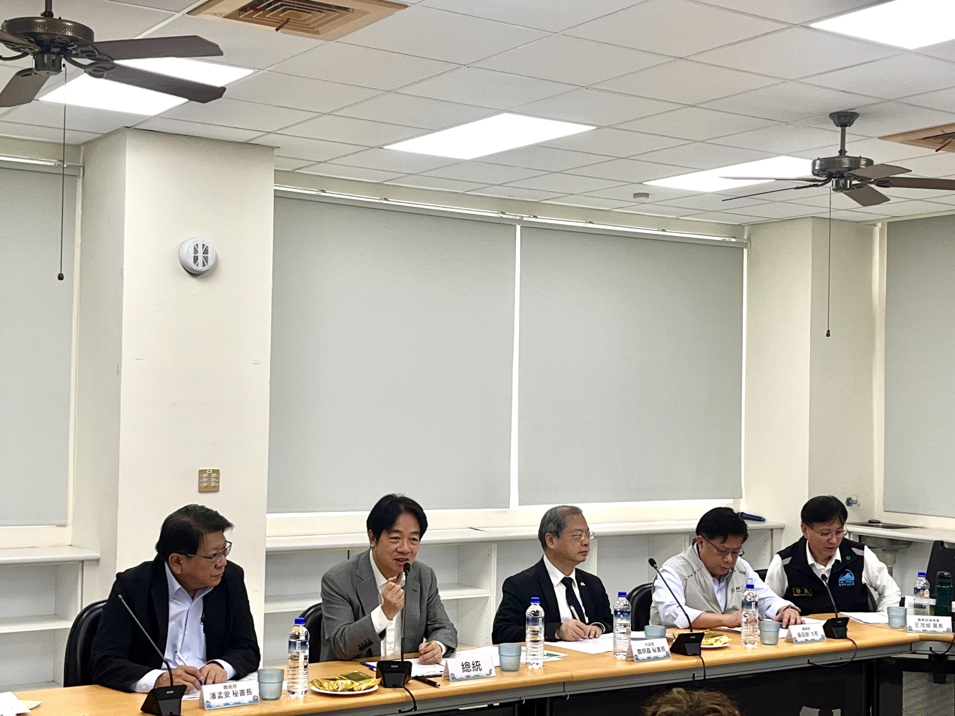 照片2_賴清德總統率隊至嘉義縣與吳郭魚、鱸魚等養殖產業進行座談