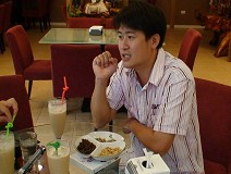 圖7 谷泉咖啡劉易騰老闆