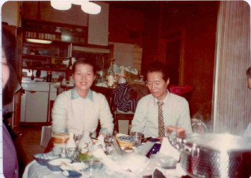 長島教授夫婦於溫馨的家中，熱心接待我國研習成員