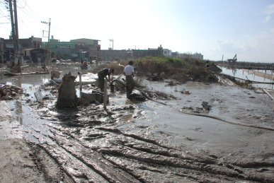 圖4 黃再團魚塭清理情形（照片提供／黃再團）
