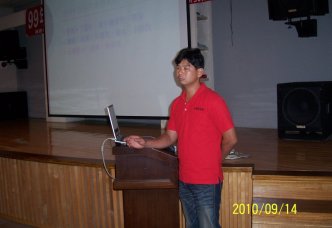 示範場負責人進行經驗分享