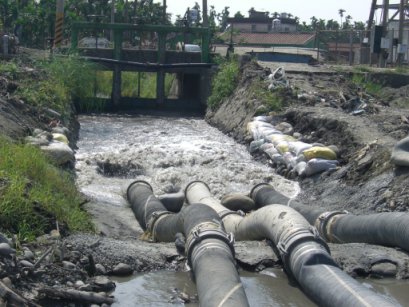 完成緊急抽水灌溉 