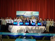 01林務局顏仁德局長與參展影片導演及協辦單位代表啟動2011國家生態電影節活動
