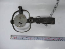 011-013 小型獸鋏（左）直徑未滿10公分；中型獸鋏（中）直徑10公分以上，未滿20公分；大型獸鋏（右）直徑20公分以上 