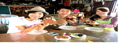 薑麻園雲也居一的 DIY 體驗，滿滿薑絲的薑餅人，讓我們畫的不亦樂乎 