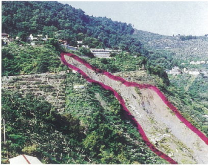 台7甲線梨山車站處路基下滑  台7甲線梨山車站處路基下滑