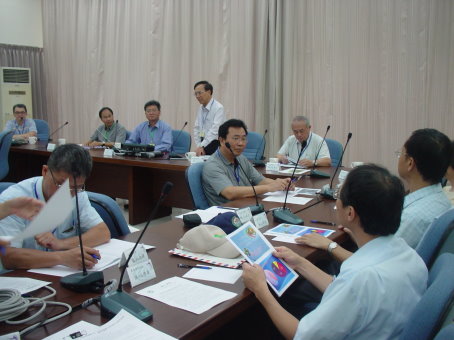 於水試所東部海洋生物研究中心進行意見交流 於水試所東部海洋生物研究中心進行意見交流