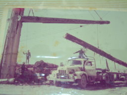 木材集材裝車（翻拍自舊照片） 