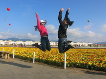 青春洋溢充滿歡樂氣氛 青春洋溢充滿歡樂氣氛