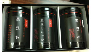 圖2 黑豆加工品禮盒包裝精美大方