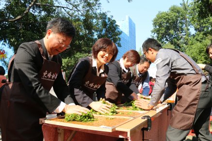 魚池鄉 - 東峰茶廠，紅茶製作自己來 