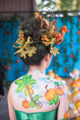 瓜瓜美女人體彩繪 