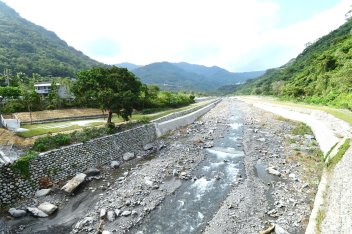 整體治理營造安全永續的溪流環境  整體治理營造安全永續的溪流環境