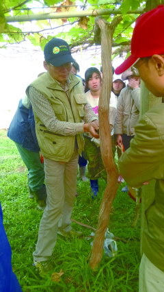 訓練學生各項農事技術，培育農業基層人才 