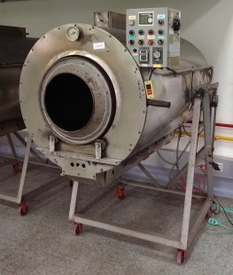 圖 1  自 動下料圓筒 炒菁機  圖 1  自 動下料圓筒 炒菁機