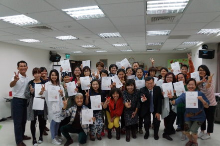 開辦女性幹部培訓營，促進女性農糧業工作者擔任農村領導幹部意願 