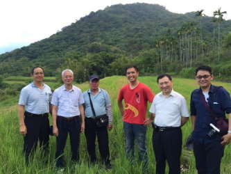政府單位、青農、電子商務通路商共同努力,創造農村產業發展新契機 政府單位、青農、電子商務通路商共同努力,創造農村產業發展新契機