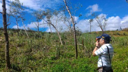 現場查定--土壤有效深度測量。