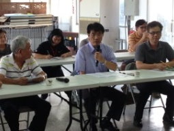 水土保持局臺中分局簡俊發分局長（中）親自主持跨域合作平臺會議，運用跨域合作平臺機制，針對核心產業發展的課題，尋求對策予以解決。（105.07.27攝於南勢社區）